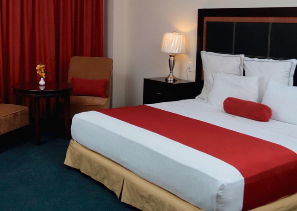 Hotel Two Select Culiacán Exteriör bild