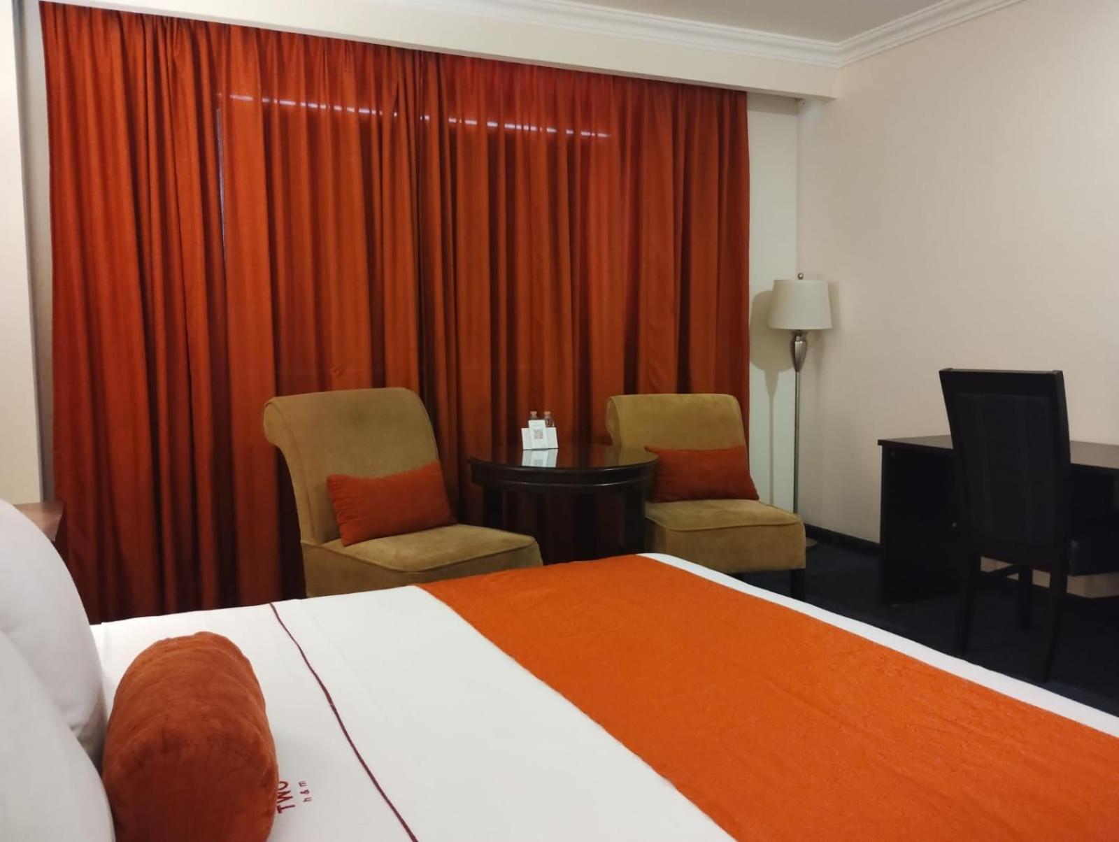 Hotel Two Select Culiacán Exteriör bild