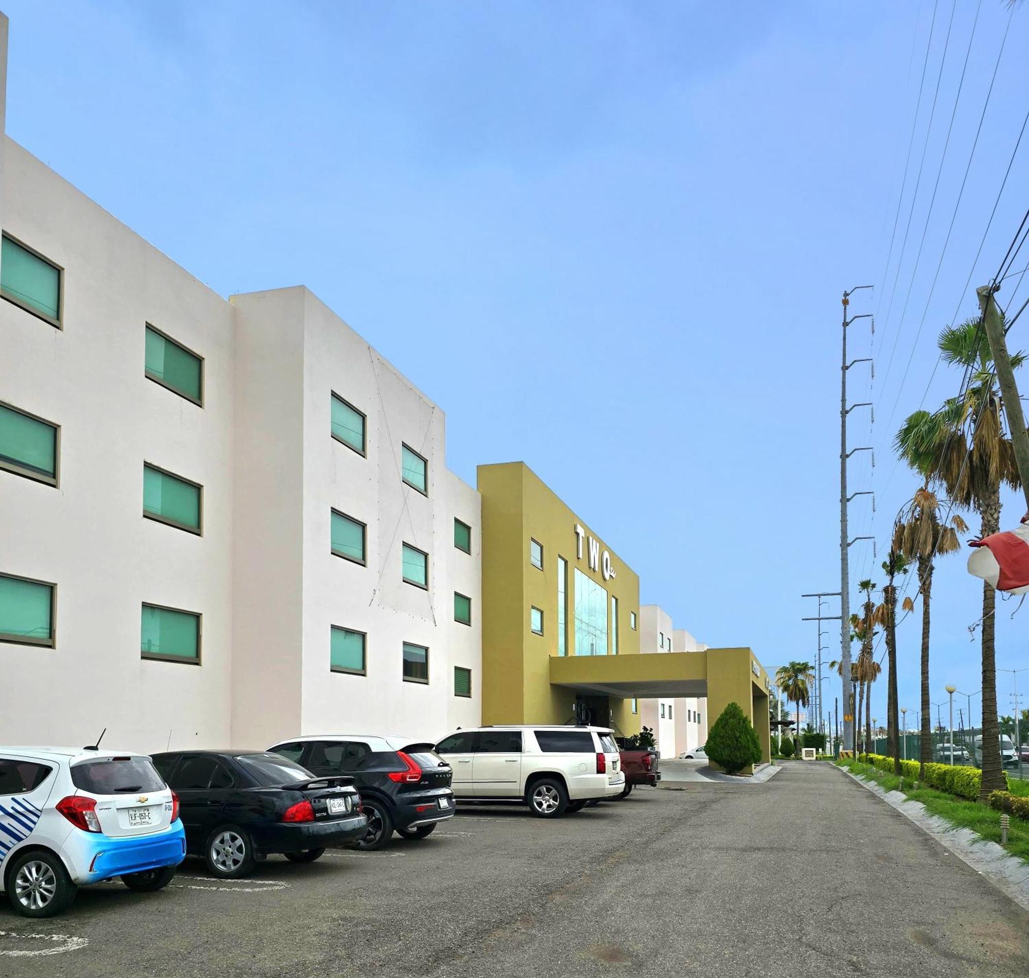 Hotel Two Select Culiacán Exteriör bild
