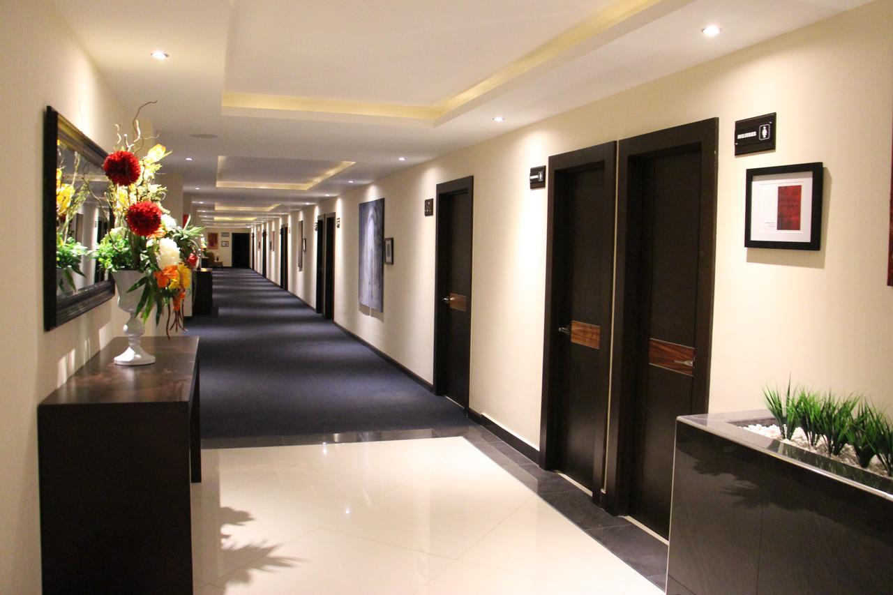 Hotel Two Select Culiacán Exteriör bild